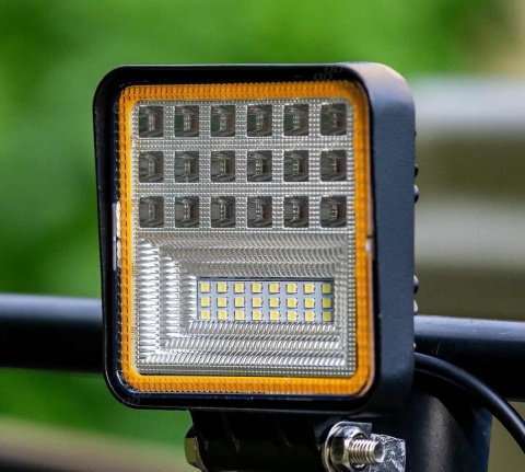 Lampa robocza led 126W 12-24V 3360LM halogen + obrysowa